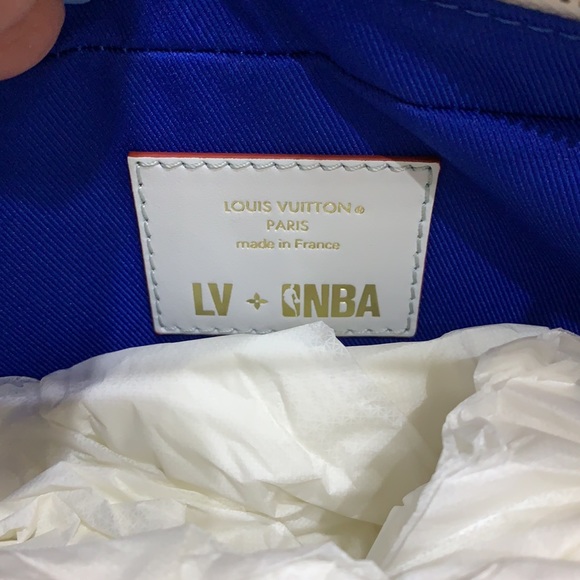 Louis Vuitton NBA limited edition Cross Body messenger bag - Picture 7 of 7